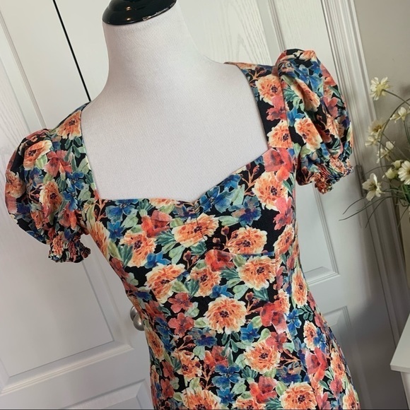 One of a kind! Olivaceous Sample Piece Floral Puff Sleeve Dress - Picture 5 of 16